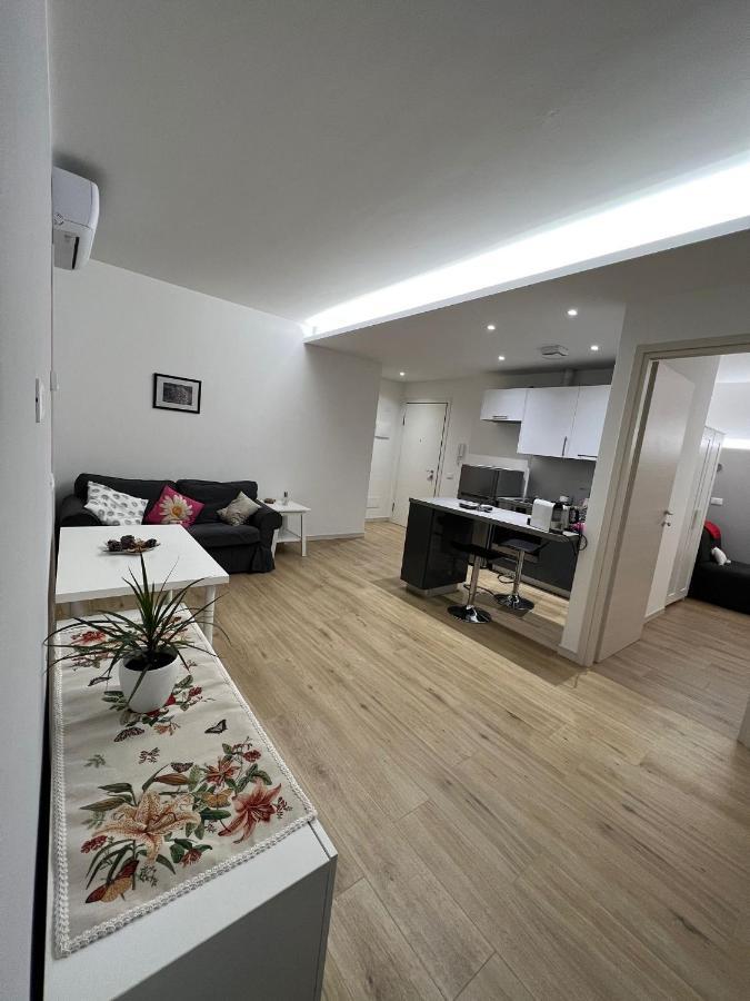 Appartamento Con Due Camere Da Letto E Free Park فيرونا المظهر الخارجي الصورة